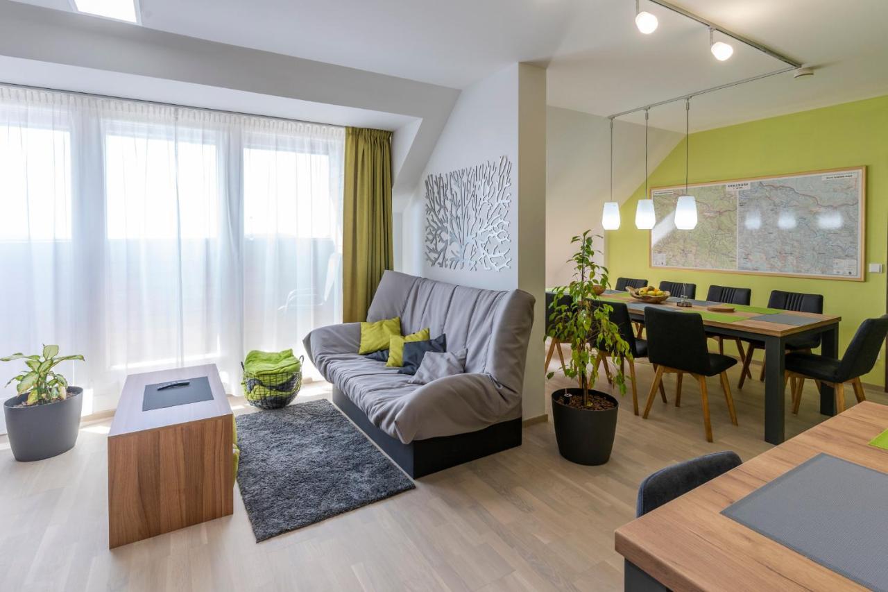 Apartman Horni Misecky - Luxusni Ubytovani Pro Dve Rodiny S Detmi Exterior photo