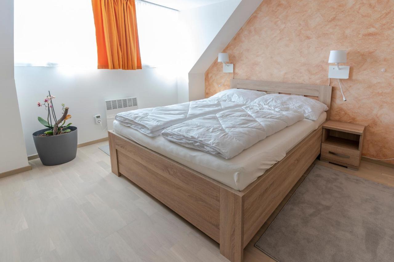 Apartman Horni Misecky - Luxusni Ubytovani Pro Dve Rodiny S Detmi Exterior photo